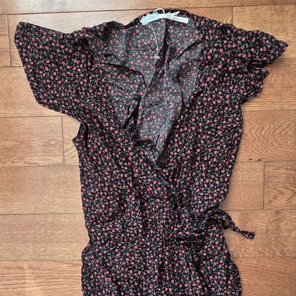 Floral Wrap Midi Dress - Picture 3 of 6